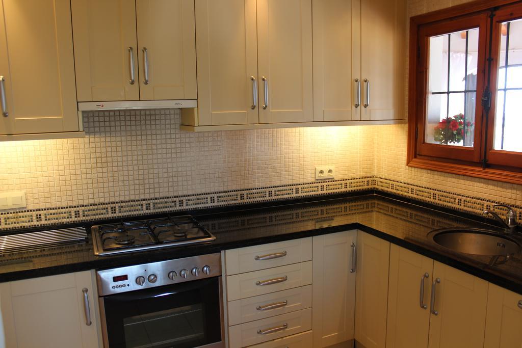 La Madrugada - Luxury Moraira Villa With Sea Views And Private Heated Pool ภายนอก รูปภาพ